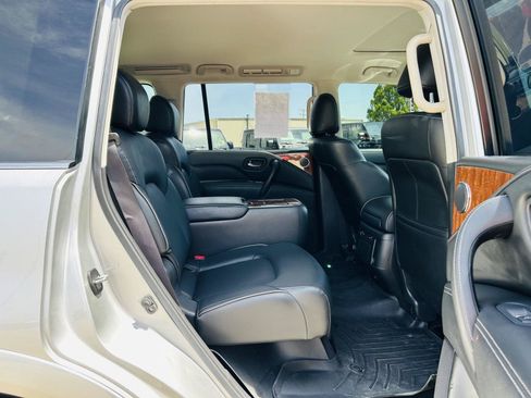 Used 2019 INFINITI QX80 Luxe AWD/4WD image 32