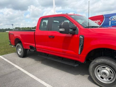 Used 2023 Ford F250 XL w/ Snow Plow Prep Package AWD/4WD image 5