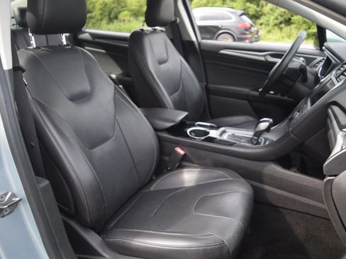Used 2013 Ford Fusion Titanium w/ Titanium Driver Assist Pkg FWD image 8