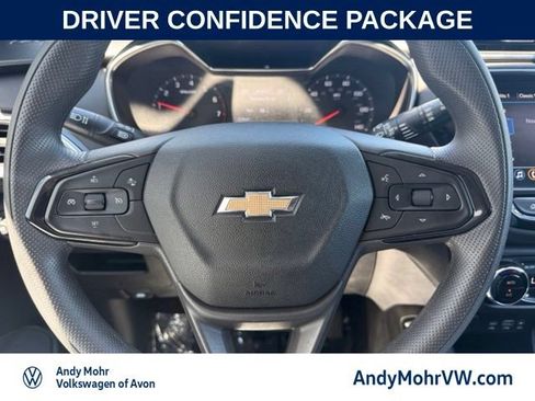 Used 2021 Chevrolet TrailBlazer LT w/ Convenience Package FWD image 21
