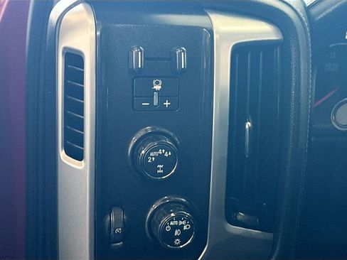 Used 2018 GMC Sierra 1500 SLE w/ SLE Value Package image 11