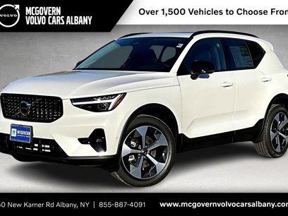 New 2026 Volvo XC40 B5 Plus w/ Protection Package Premier