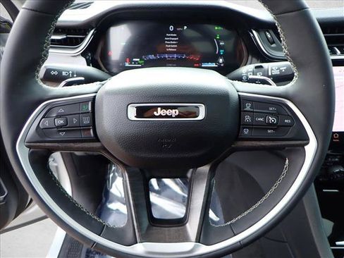 Used 2024 Jeep Grand Cherokee Limited 4xe image 16