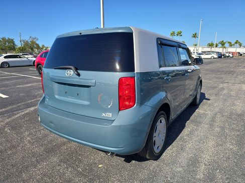 Used 2010 Scion xB image 4