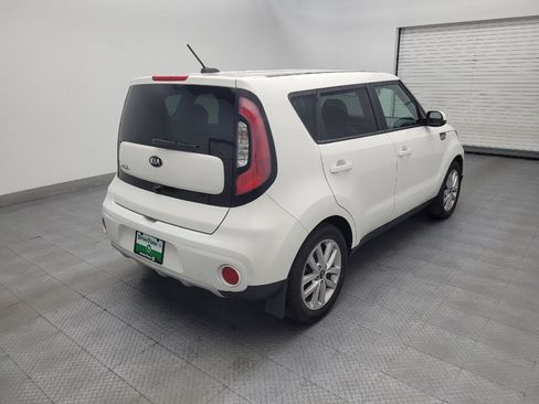 Used 2019 Kia Soul + FWD image 9