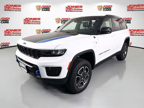 Used 2022 Jeep Grand Cherokee Trailhawk AWD/4WD image 14