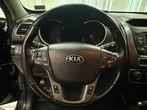 Used 2014 Kia Sorento EX image 25