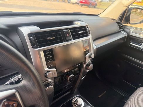 Used 2024 Toyota 4Runner SR5 image 10