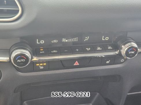 Used 2025 MAZDA CX-30 AWD 2.5 S w/ Preferred Package image 18