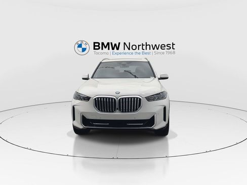 New 2026 BMW X5 xDrive40i w/ Climate Comfort Package AWD/4WD image 8