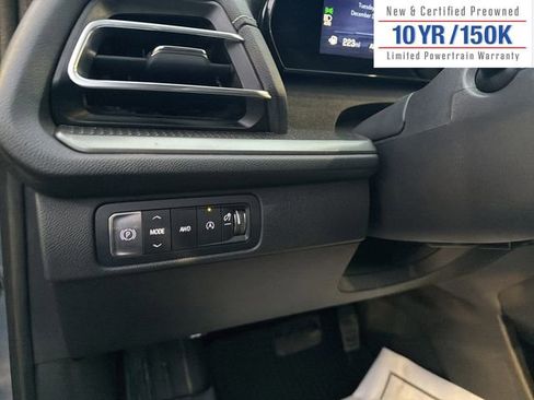 Certified 2025 Chevrolet Traverse LT image 17