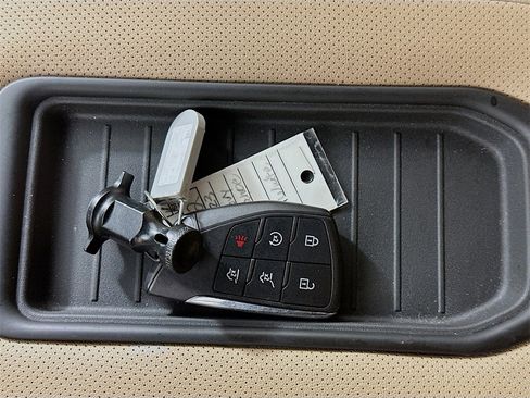 Used 2023 Chevrolet Tahoe Premier image 36