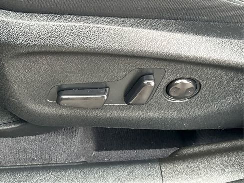 Used 2020 Kia Sorento S image 36