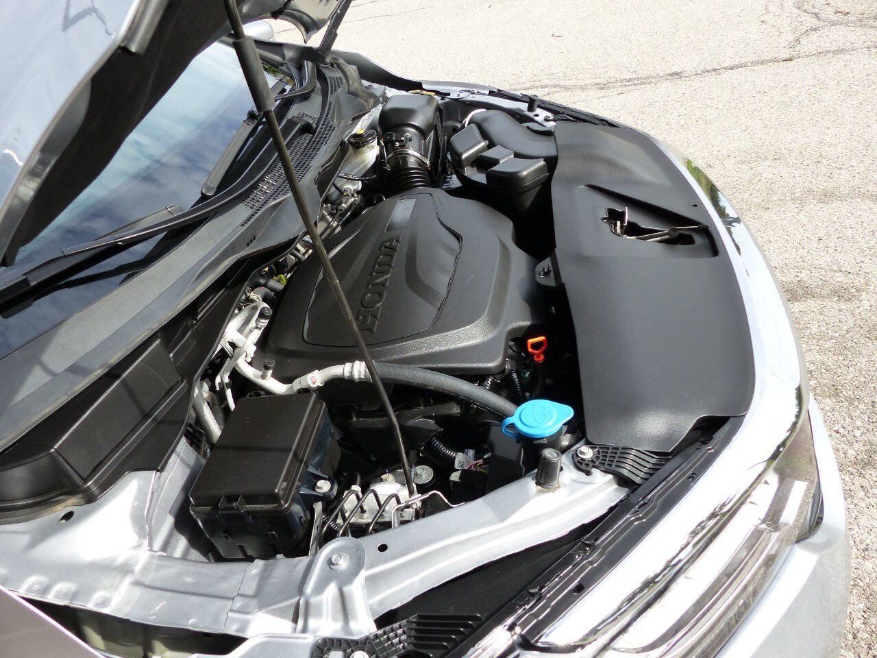Used 2023 Honda Odyssey Elite image 19