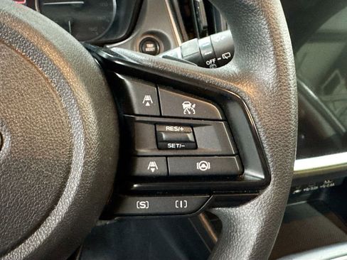 Certified 2025 Subaru Crosstrek 2.0i Premium image 9