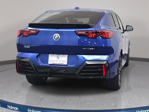 Used 2025 BMW X2 xDrive28i w/ M Sport Package image 7