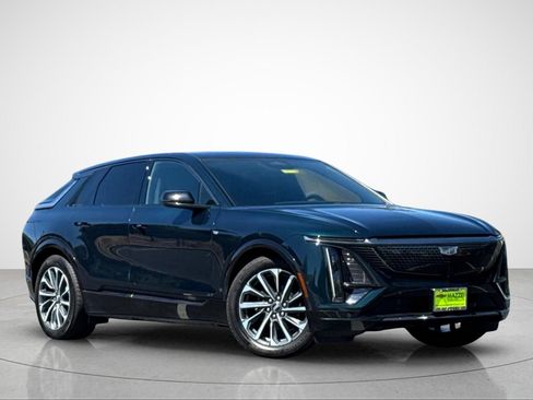 Used 2024 Cadillac Lyriq Sport RWD image 2