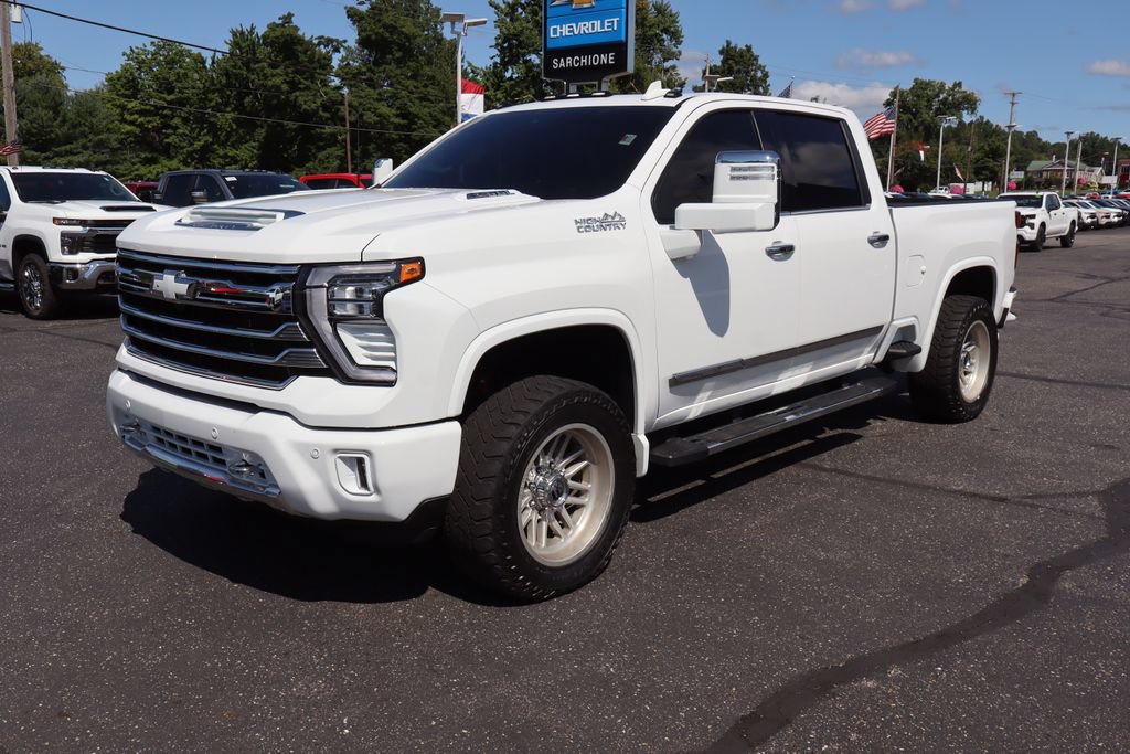 Used 2025 Chevrolet Silverado 2500 High Country w/ Technology Package AWD/4WD image 29