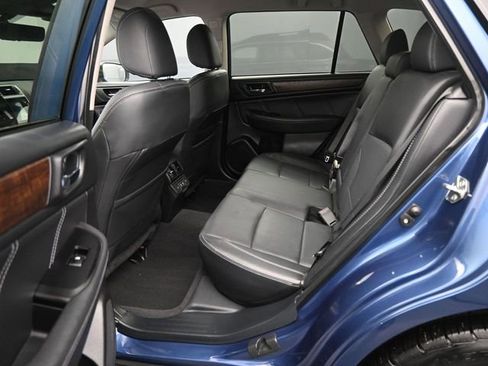 Used 2019 Subaru Outback 2.5i Limited w/ Popular Package #2 image 34