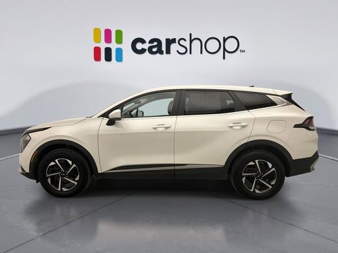 Used 2023 Kia Sportage LX image 2