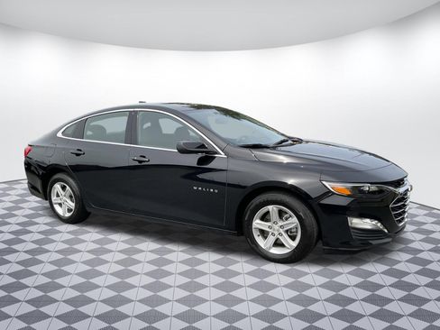 Used 2024 Chevrolet Malibu LT FWD image 1
