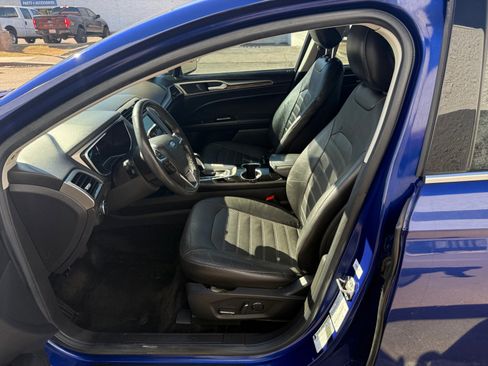 Used 2015 Ford Fusion Energi SE w/ Driver Assist Package image 12