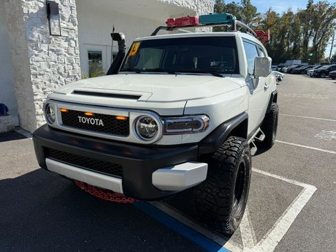 Used 2013 Toyota FJ Cruiser 2WD w/ Upgrade Pkg image 3