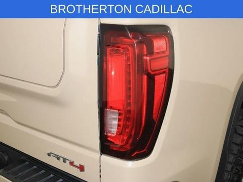 Used 2023 GMC Sierra 1500 AT4 w/ AT4 Premium Package AWD/4WD image 15