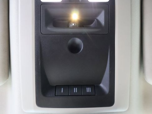 Used 2017 RAM 3500 Laramie image 25