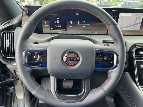 Used 2025 Nissan Armada PRO-4X AWD/4WD image 6