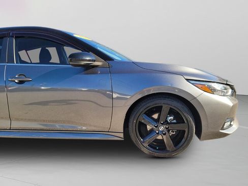 Certified 2022 Nissan Sentra SR w/ Midnight Edition image 29