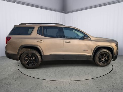 Certified 2023 GMC Acadia AT4 image 2