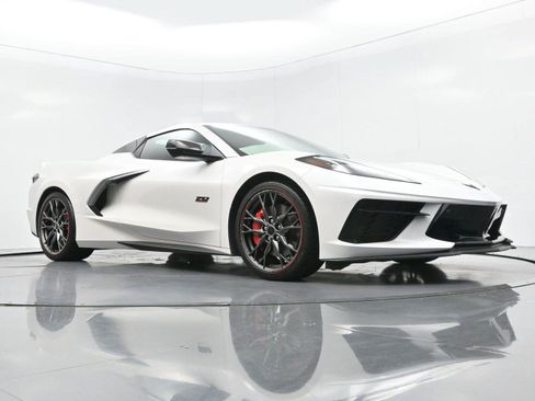 Used 2023 Chevrolet Corvette Stingray Premium Conv w/ Z51 Performance Package RWD image 47