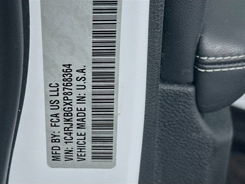 Used 2023 Jeep Grand Cherokee L Limited image 12