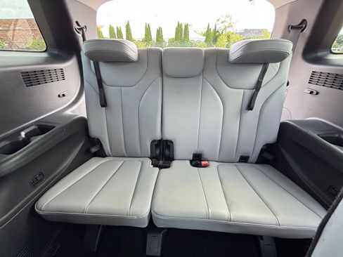 Used 2025 Hyundai Palisade SEL FWD image 28
