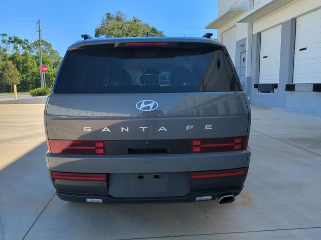Used 2025 Hyundai Santa Fe SEL FWD image 6