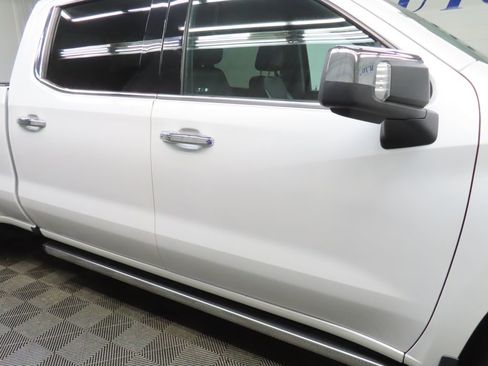 Used 2019 Chevrolet Silverado 1500 LTZ w/ LTZ Plus Package image 33