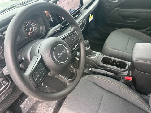 New 2026 Jeep Gladiator Sport AWD/4WD image 10