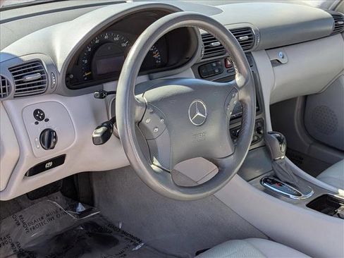Used 2004 Mercedes-Benz C 230 Sedan image 10