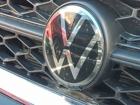 Used 2024 Volkswagen Taos S w/ MDO Package image 3