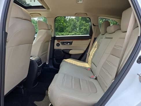 Used 2019 Honda CR-V Touring image 10