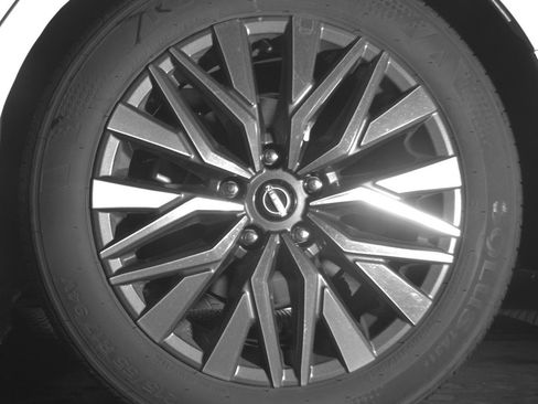 Used 2025 Nissan Altima 2.5 SV FWD image 14