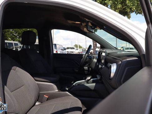 Used 2023 Chevrolet Colorado LT w/ LT Convenience Package II RWD image 30