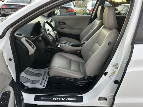 Used 2019 Honda HR-V EX-L image 8