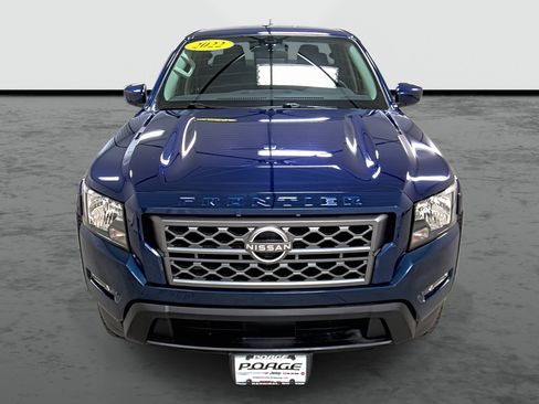 Used 2022 Nissan Frontier SV AWD/4WD image 6