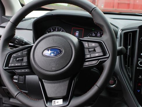 New 2025 Subaru Crosstrek 2.5i Limited w/ Popular Package #4A image 16