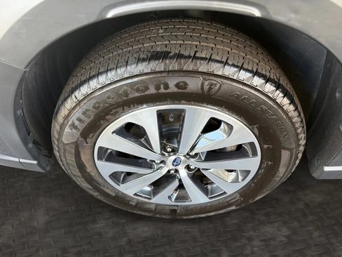 Used 2024 Subaru Outback Premium AWD/4WD image 36