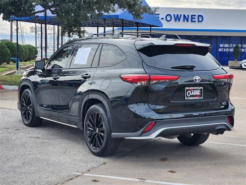 Used 2023 Toyota Highlander XSE image 5