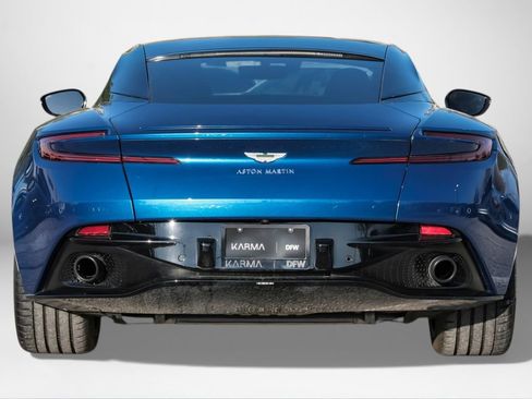 Used 2020 Aston Martin DB11 Coupe image 7