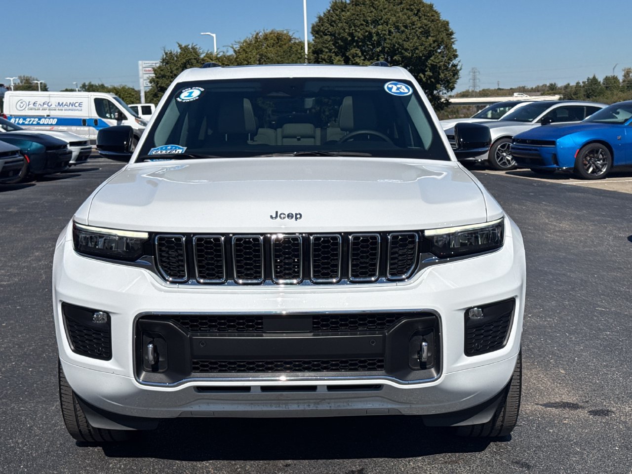 Used 2023 Jeep Grand Cherokee Overland w/ Luxury Tech Group IV AWD/4WD image 8